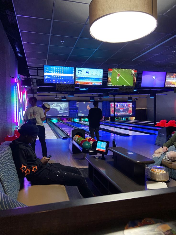 Bowling, salles de jeux