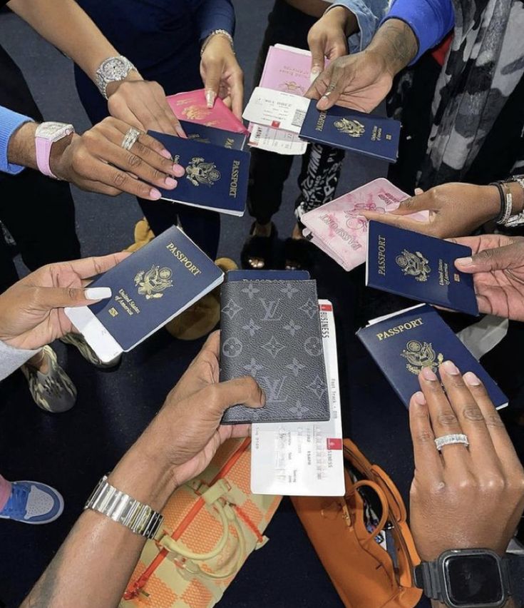 Réservez et voyagez avec UNIRESA